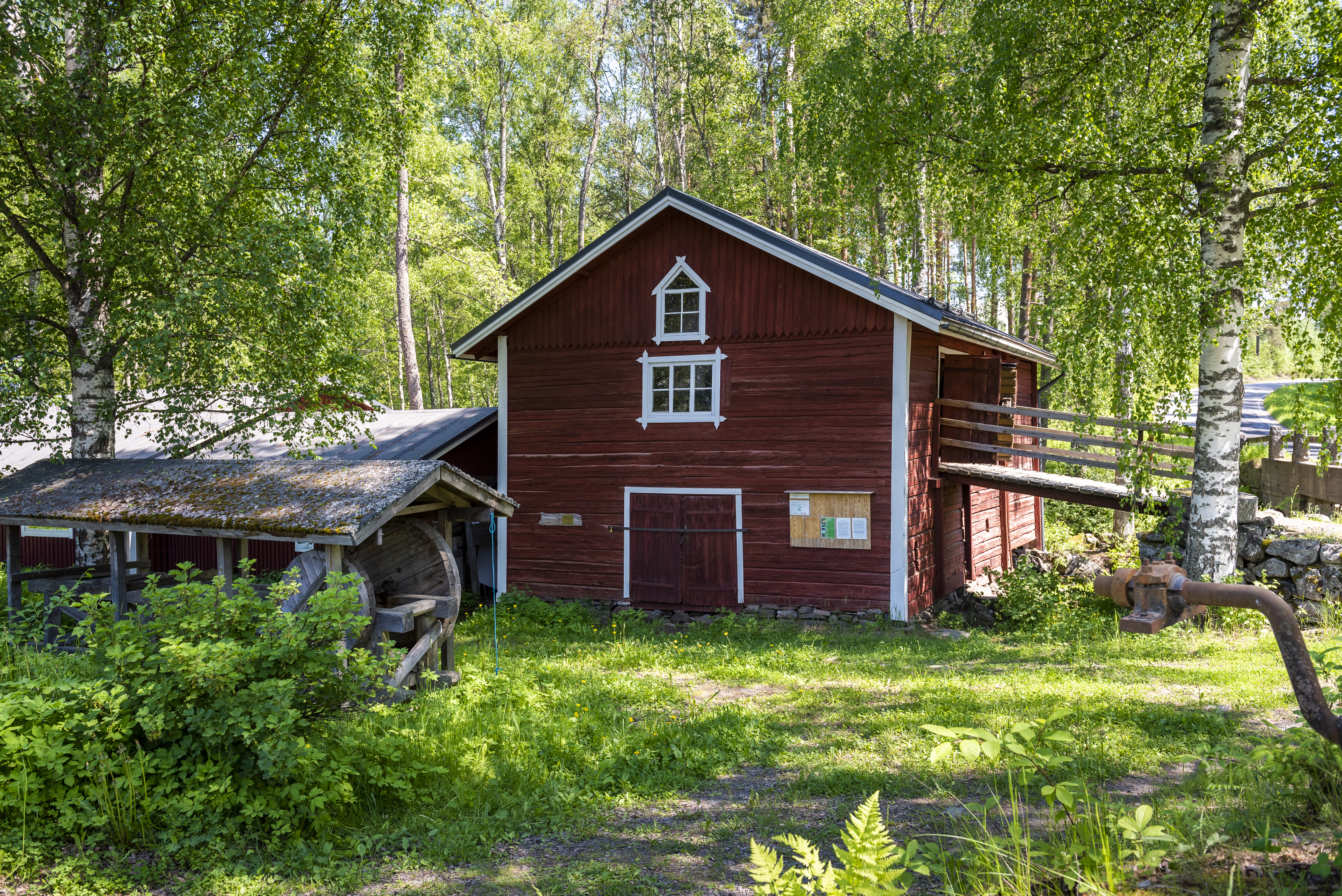 Kuvassa Kärnäkosken mylly.